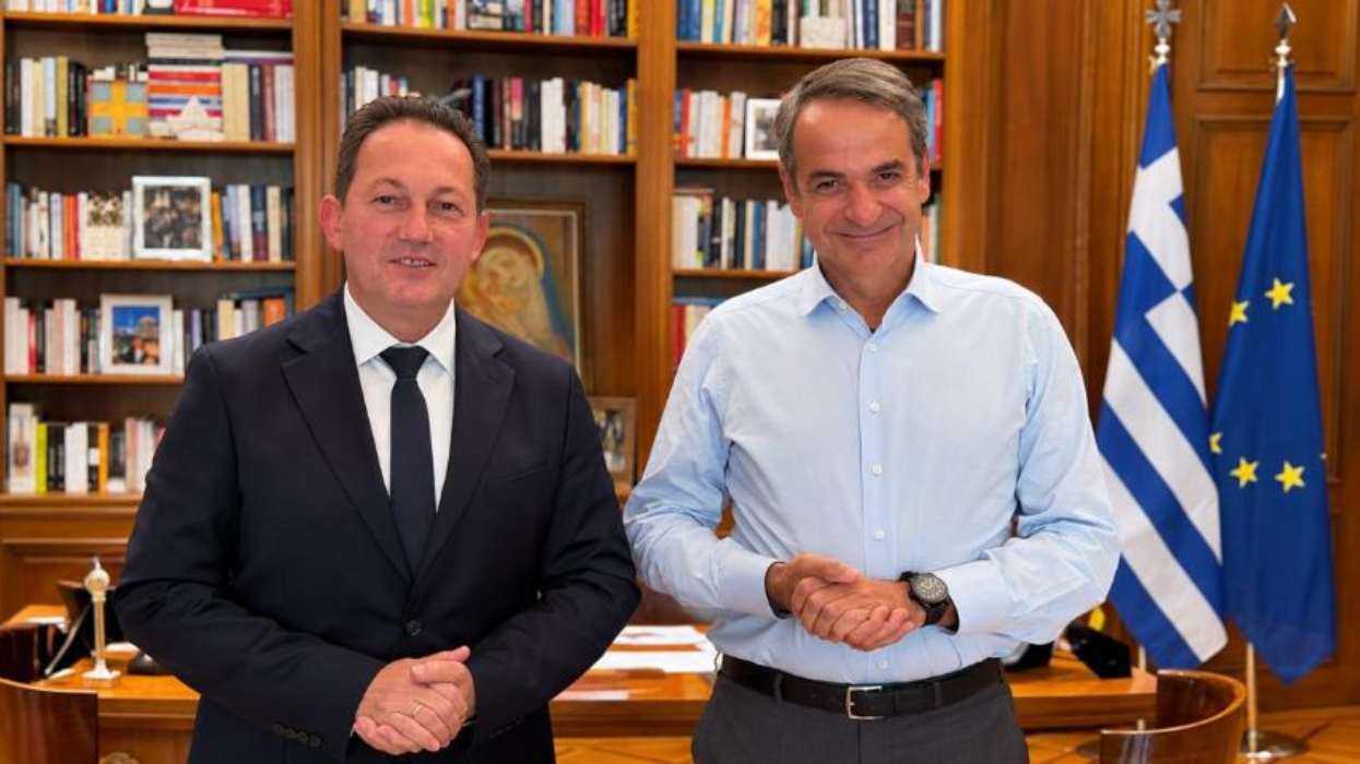 Μητσοτάκης–Πέτσας: Συνάντηση με «γεμάτη» ατζέντα – Νοσοκομείο, Προαστιακός και έργα 1 δισ.