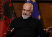 Ράμα σε κλοιό οργής: Επίθεση στα γραφεία του κόμματός του — «Δεν αμφισβητούμαι εγώ»