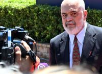 Ράμα προς Δημοκρατικούς των ΗΠΑ: «Μην έρχεστε στην Αλβανία για να εκδικηθείτε τον Τραμπ»