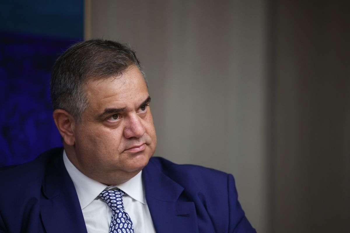 Σπανάκης: «Όχι» σε συγκυβέρνηση με Βελόπουλο – 2.000 δημοτικοί αστυνομικοί και πυρά σε Τσίπρα