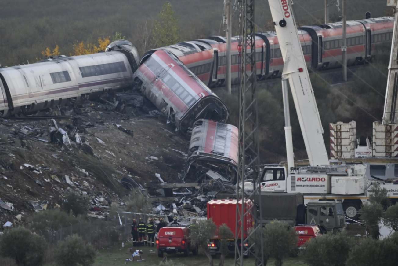 Σύγκρουση τρένων στην Ισπανία: Τα 17 λεπτά πριν την τραγωδία και τα αναπάντητα ερωτήματα για την ασφάλεια
