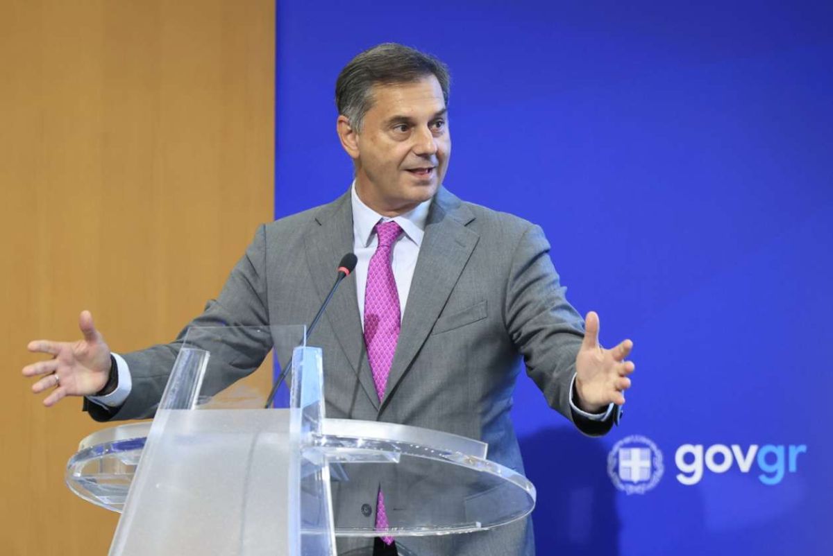 Θεοχάρης για το «κακομοίρηδες»: «Έκανα λάθος – Έριξα λάδι στη φωτιά»