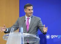 Θεοχάρης για το «κακομοίρηδες»: «Έκανα λάθος – Έριξα λάδι στη φωτιά»
