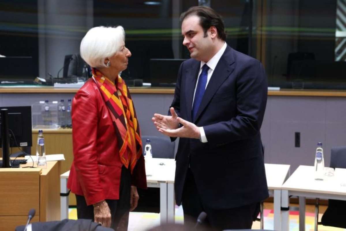 Πιερρακάκης στο ΔΝΤ: Εύσημα στην Ελλάδα, καμπανάκια για την Ευρώπη — Το μήνυμα Λαγκάρντ