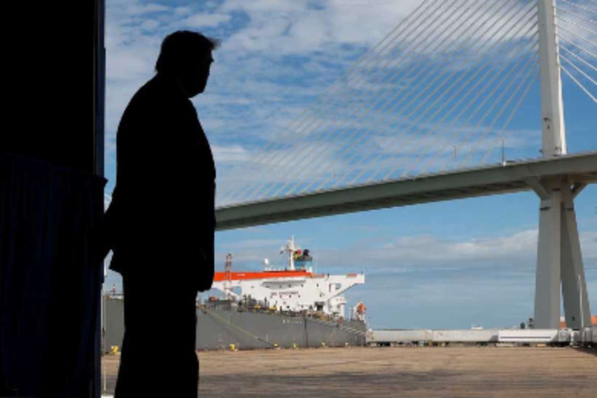 Πού σκοντάφτει το πετρελαϊκό «θαύμα» Τραμπ; Τα 64 δισ. βαρέλια και η δύσκολη πραγματικότητα
