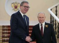 Trump and Putin: When Does Their Backing Become an Electoral Kiss of Death?