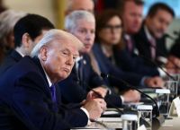 Trump προς Ευρώπη: «Ανοίξτε τα αποθέματα diesel» – Στα 120 εκατ. βαρέλια το αμερικανικό αίτημα