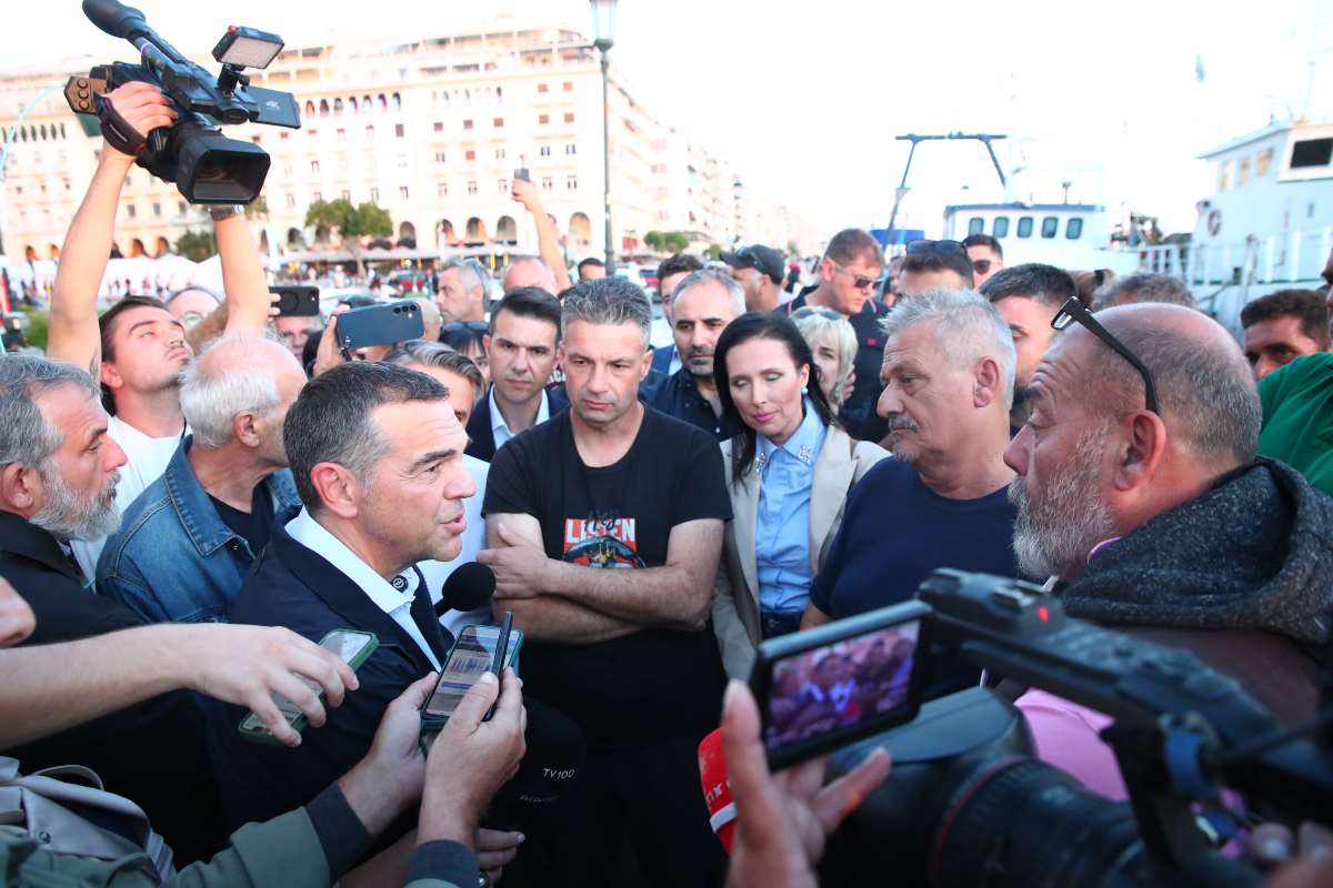 Αλιείς στρίμωξαν τον Τσίπρα: «Έχεις ευθύνη – Έλεγες ότι η θάλασσα δεν έχει σύνορα»