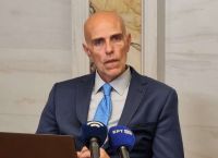 Τσουκαλάς: «Τα χρήματα δεν φτάνουν» – Καμπανάκι για ακρίβεια, επιδοτήσεις και νέο δημοσιονομικό κίνδυνο