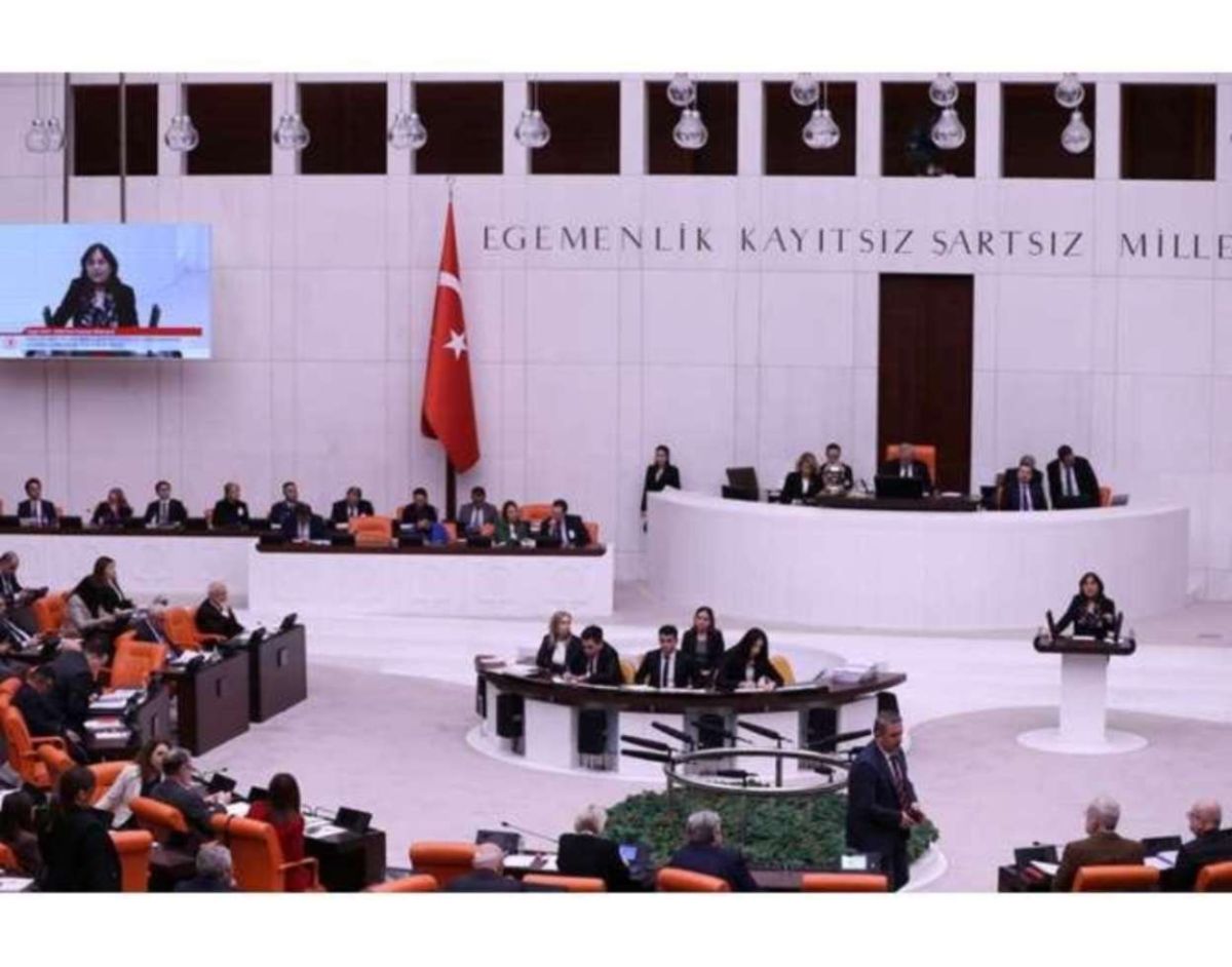 «Γαλάζια Πατρίδα» με σφραγίδα νόμου: Η Άγκυρα ανεβάζει την πίεση σε Αιγαίο και Μεσόγειο