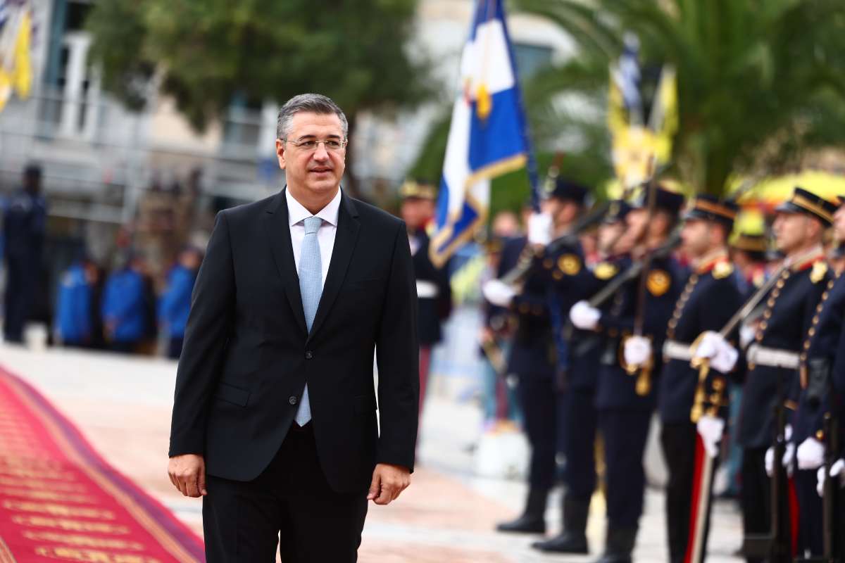 Τζιτζικώστας: «Η παρέλαση μας γεμίζει περηφάνια για τις ελληνικές Ένοπλες Δυνάμεις»