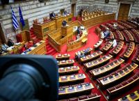 Τουρκολιβυκό: Πολιτική θύελλα και αιτήματα παραίτησης — «Μην νομιμοποιείτε το παράνομο», λέει το Μαξίμου