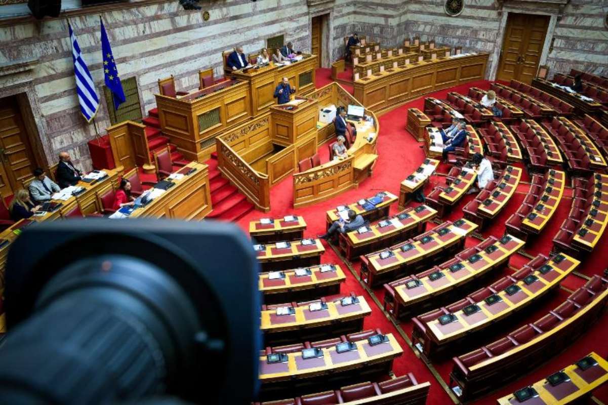 Τουρκολιβυκό: Πολιτική θύελλα και αιτήματα παραίτησης — «Μην νομιμοποιείτε το παράνομο», λέει το Μαξίμου