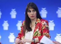 Χαραλαμπογιάννη: 20.870 προσλήψεις στο Δημόσιο – Ψηφιακή κάρτα και έλεγχος στο ωράριο