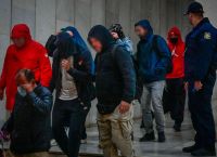 «Χωριάτικο»: Πώς δρούσε το κύκλωμα με τους 40 «αχυρανθρώπους»–Τι ερευνάται για τις σχέσεις με την Greek Mafia