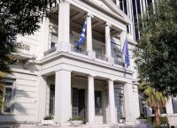 Αθήνα κατά Άγκυρας–Λιβύης: «Η γεωγραφία δεν αλλάζει» — Σκληρή απάντηση για το μνημόνιο