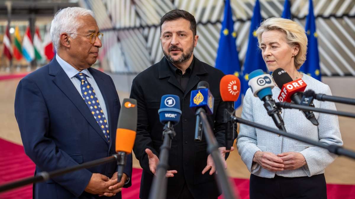 Φον ντερ Λάιεν: «Ναι» στην εκεχειρία, νέα όπλα στο Κίεβο — Η διπλή κίνηση πριν από τη Σύνοδο