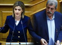 Αγαπηδάκη–Πολάκης: «Εδώ δεν είναι κανάλι να κάνετε σόου» – Σύγκρουση για 95 εκατ. ευρώ στην υγεία των παιδιών